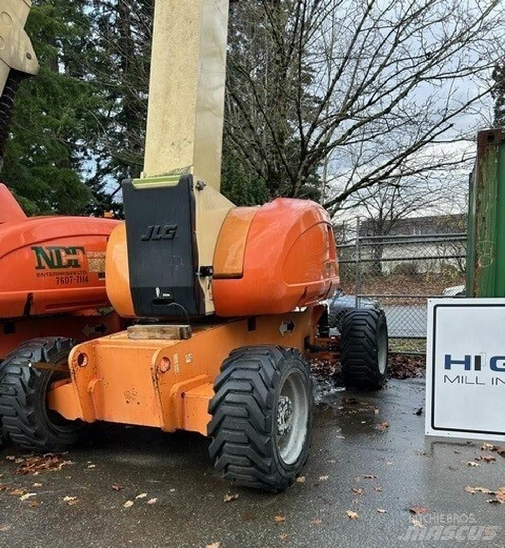 JLG 800AJ Nacele cu brat articulat