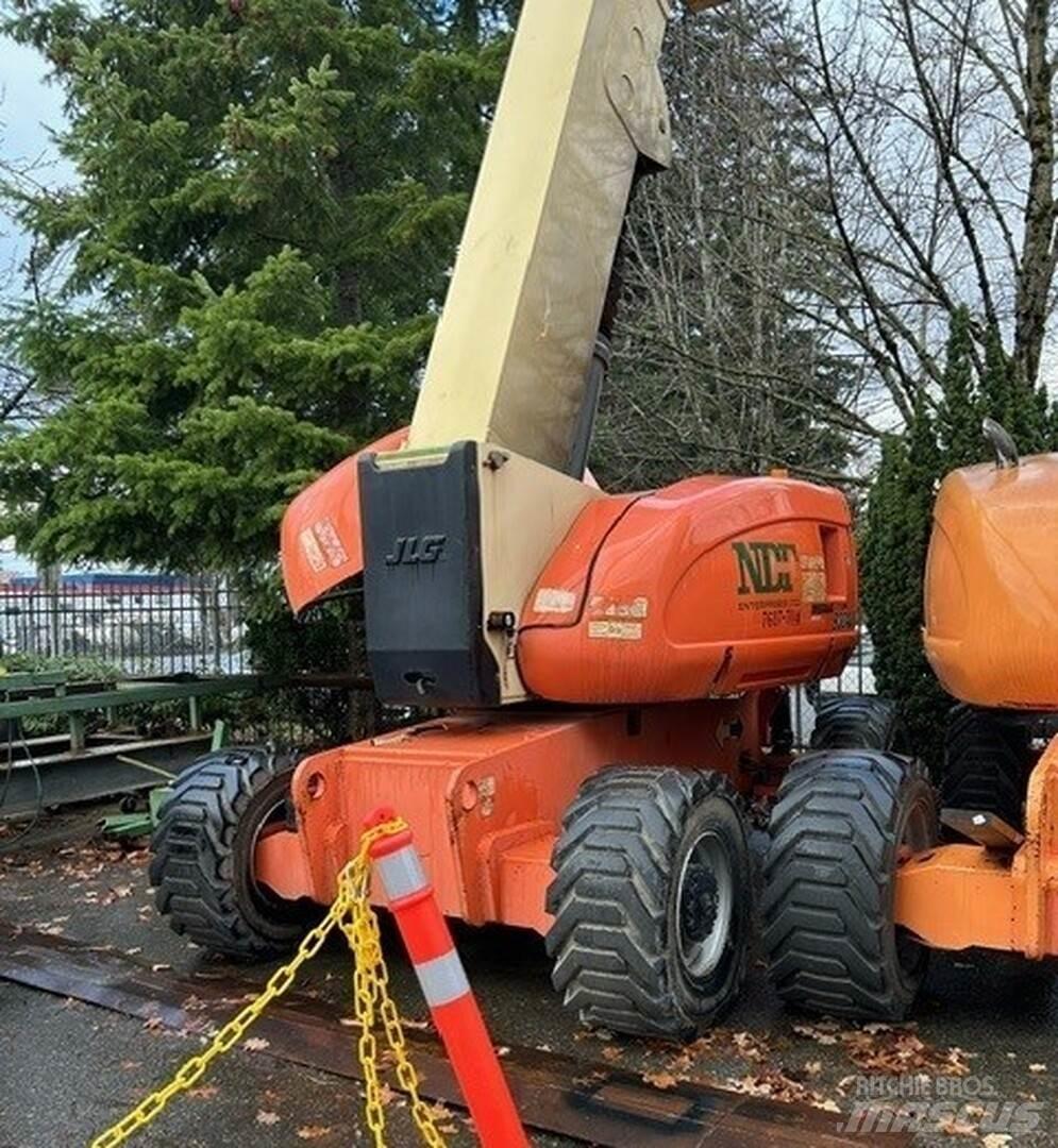 JLG 800AJ Nacele cu brat articulat