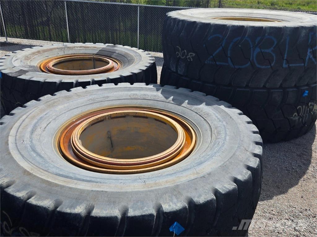 Komatsu 830E-1DC Roti
