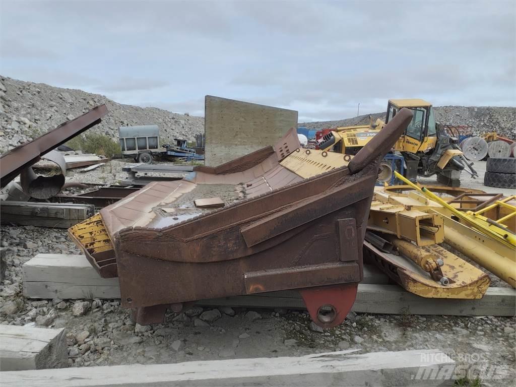 Komatsu D375 buldozere pe roti