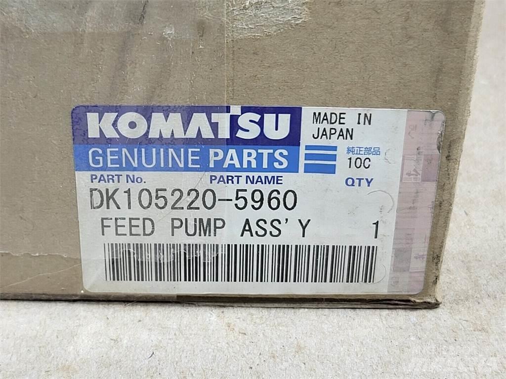 Komatsu DK105220-5960 Pompa de apa