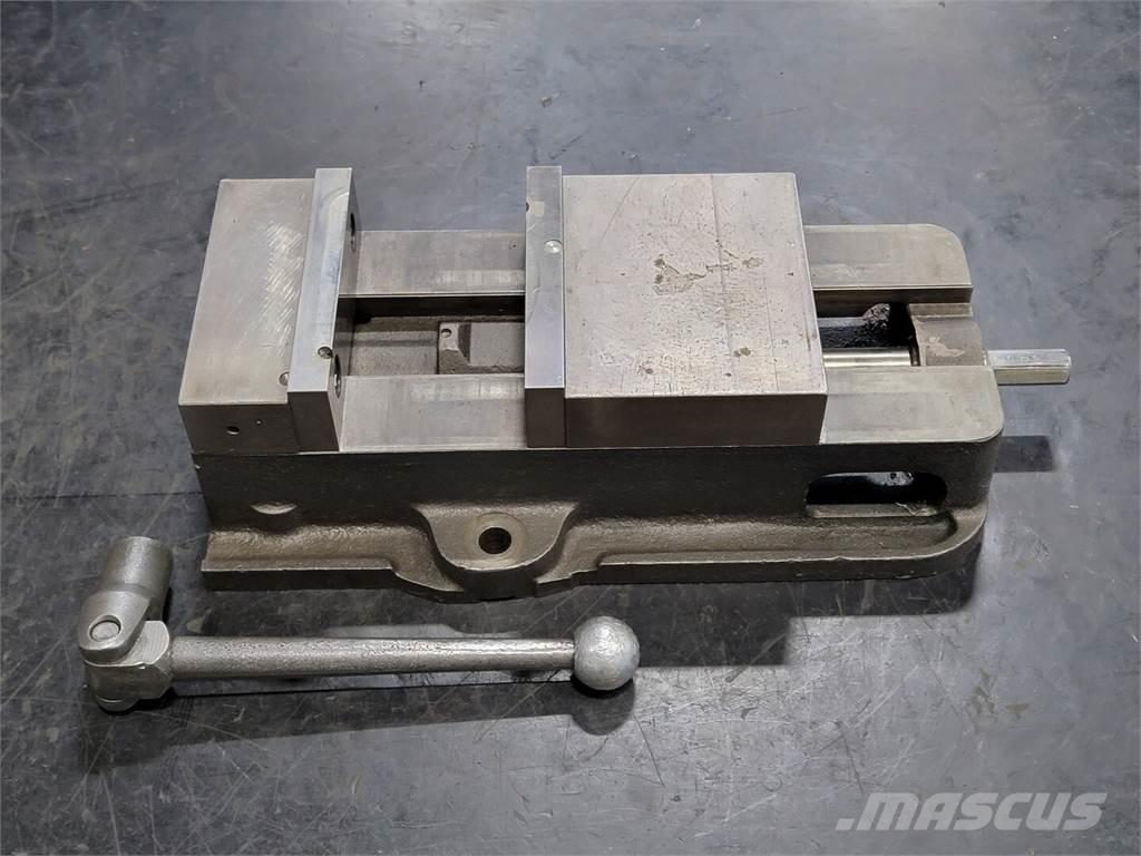  KURT D-675 Utilaje construcții - Altele