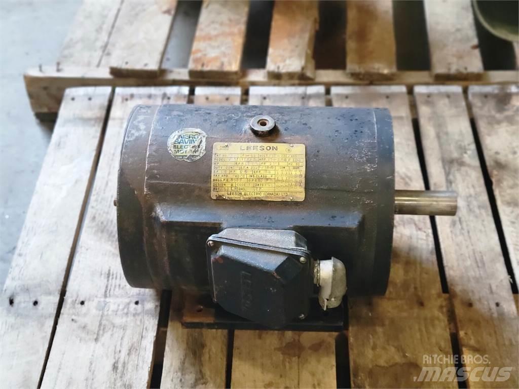 LEESON 215T17DB40 Motoare industriale