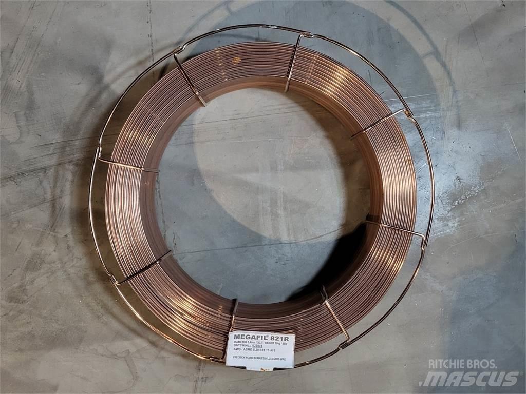  MEGAFIL 821R Masini de sudat