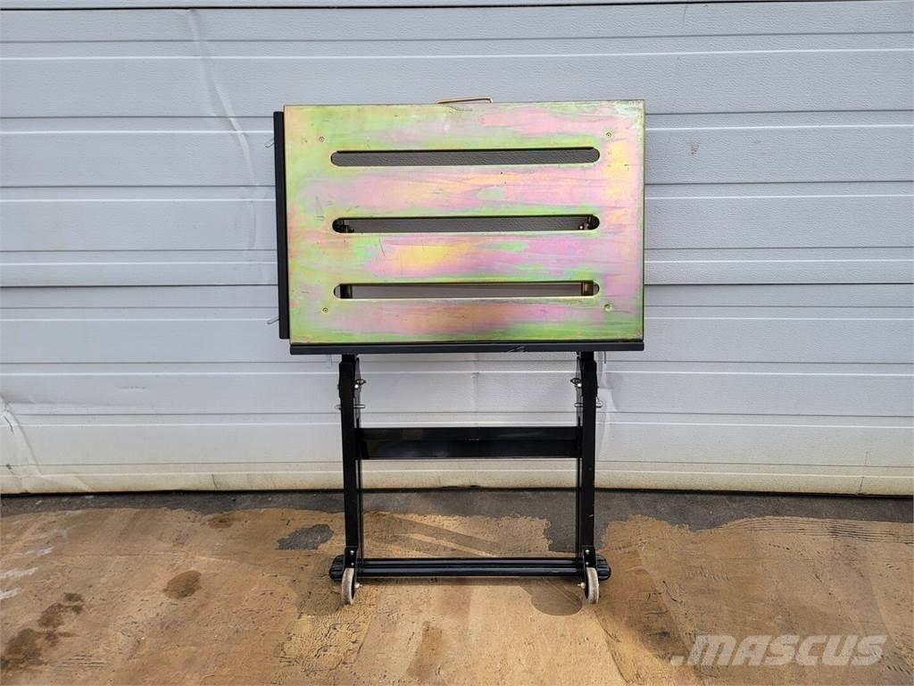  NOMAD Utilaje construcții - Altele