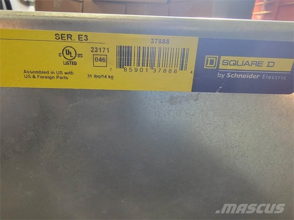  SQUARE D MH38 Utilaje construcții - Altele