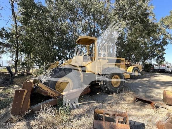 CAT 824C Incarcator pe pneuri