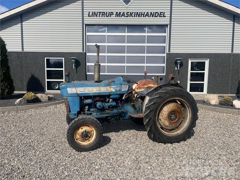 Ford 3000 Tractoare