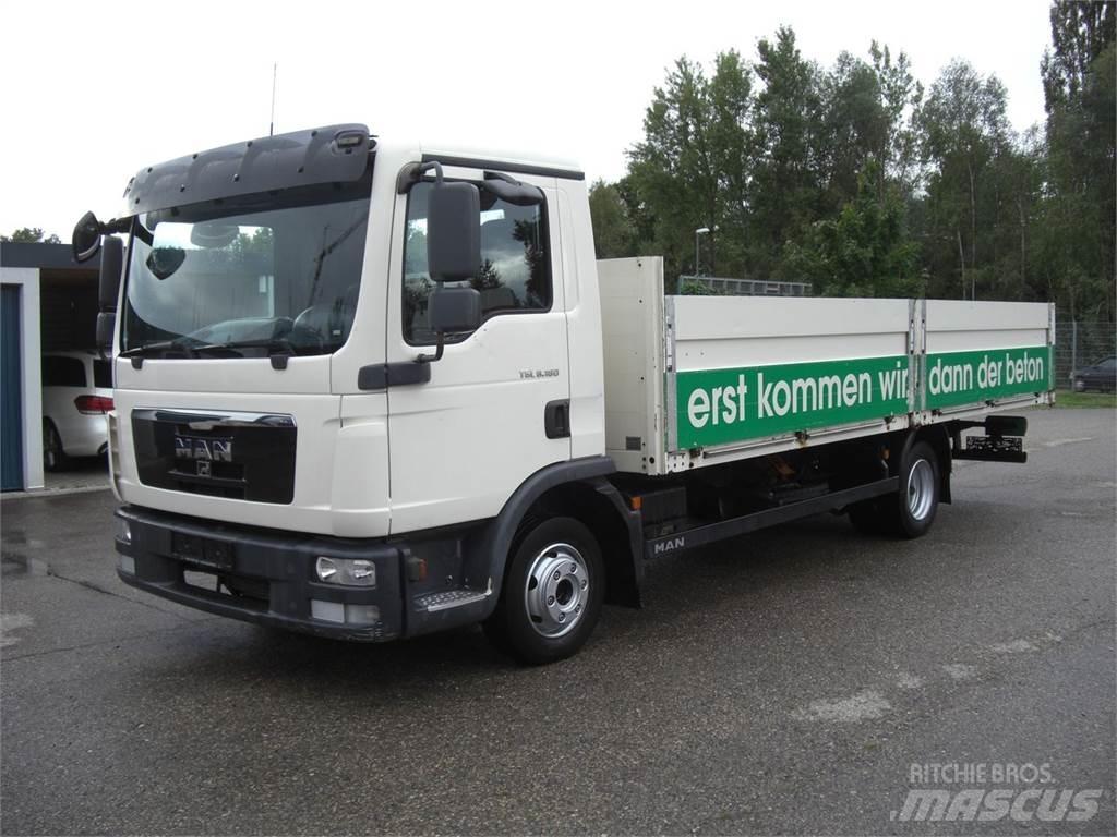 MAN 8180L Camion cu prelata