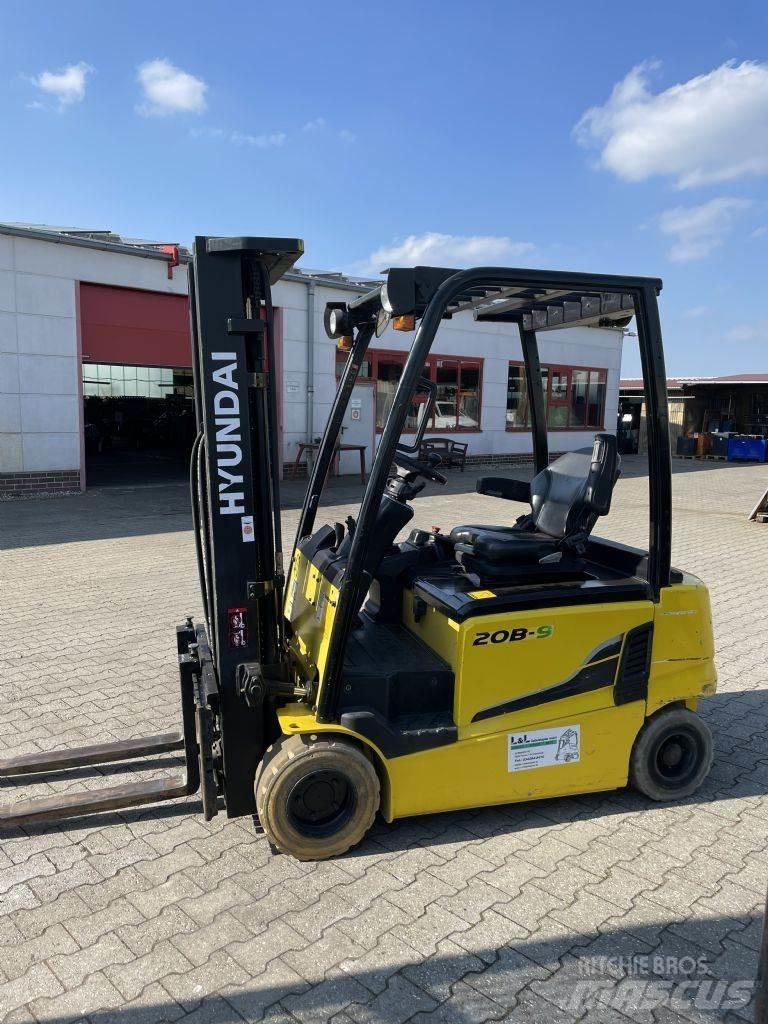 Hyundai 20 B - 9 Stivuitor electric