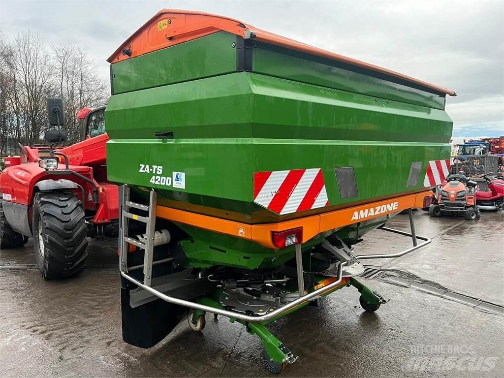 Amazone ZA-TS Împrastierea mineralelor