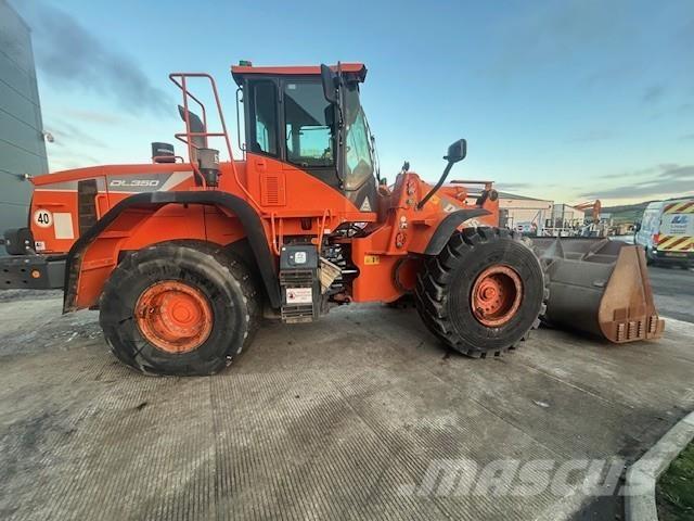 Develon DL350-5 Incarcator pe pneuri