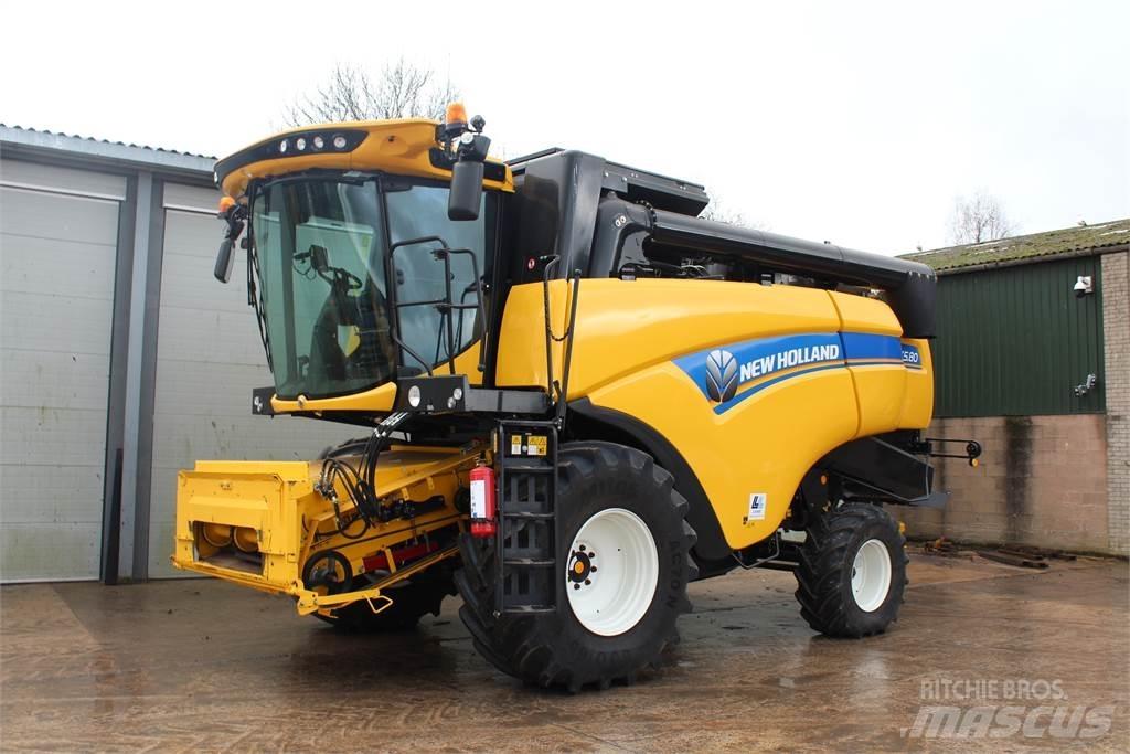New Holland CX5.80S Combine de secerat