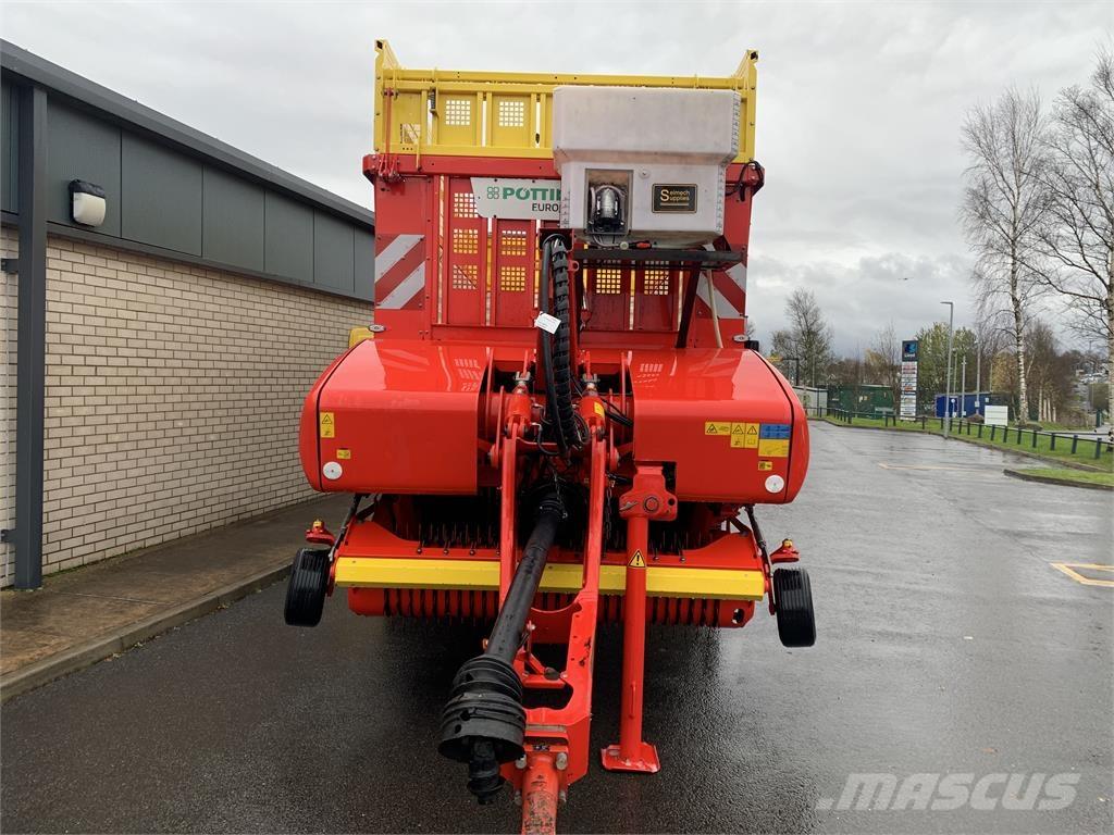 Pöttinger Europrofi vagoane de furaj