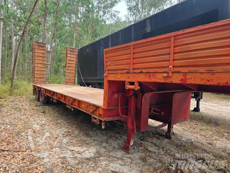 Nicolas . Semi-remorci transport vehicule