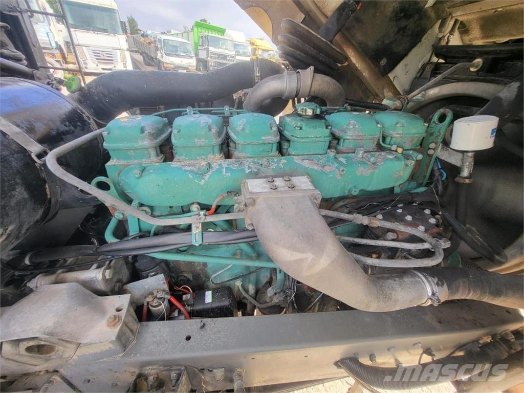 Volvo F10 Autobasculanta