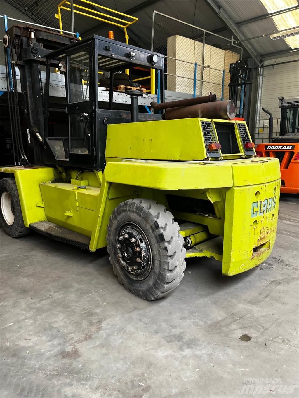 Clark DPL100 Stivuitor diesel