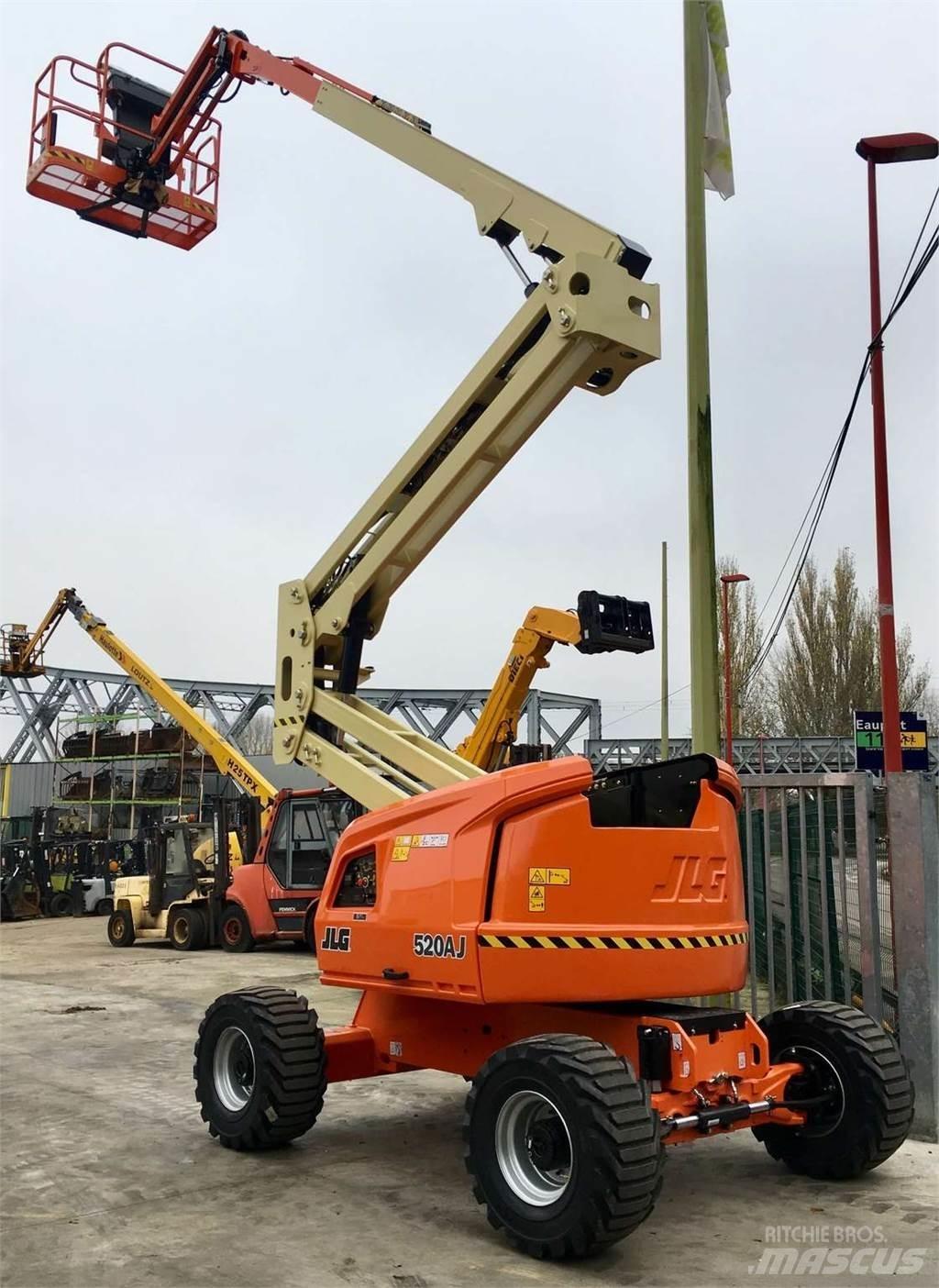 JLG 520AJ Alte ascensoare si platforme