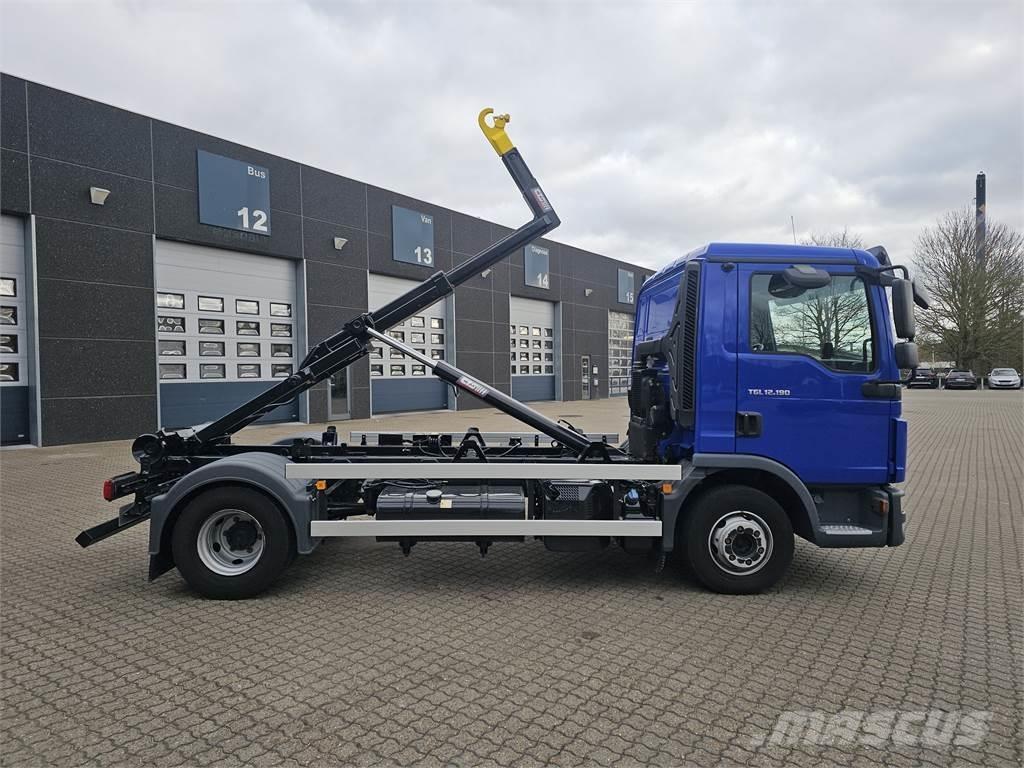 MAN TGL 12.190 BL Camion cu carlig de ridicare