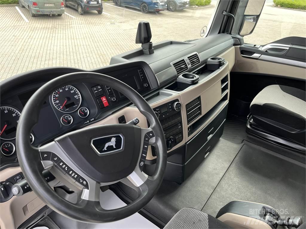 MAN TGX 26.470 6x2-2 Autotractoare
