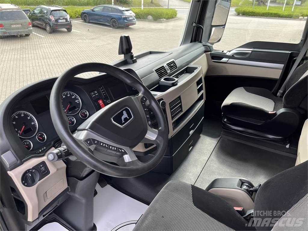 MAN TGX 26.470 6x2-2 Autotractoare