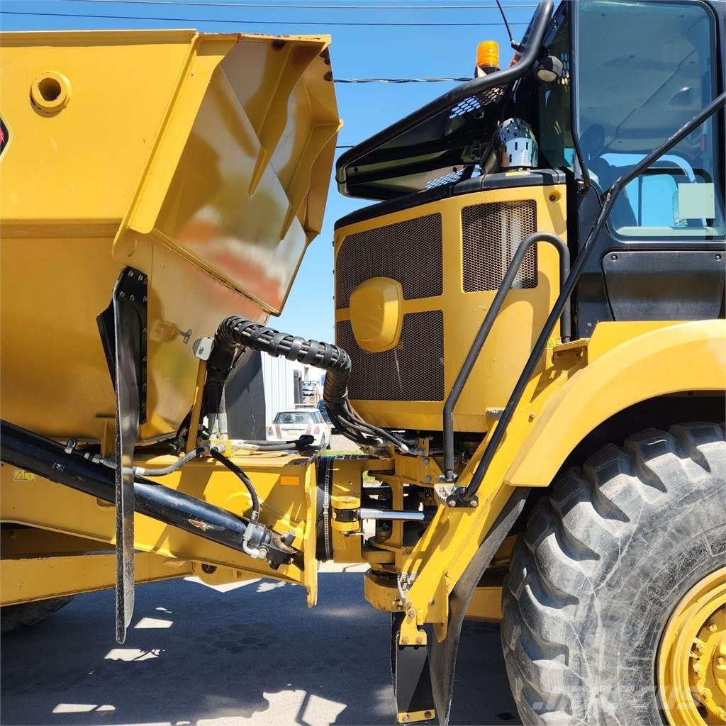 CAT 730 Transportoare articulate