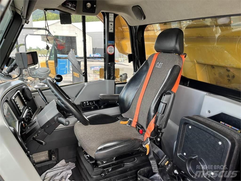 CAT 772G Camioane cu basculante rigide