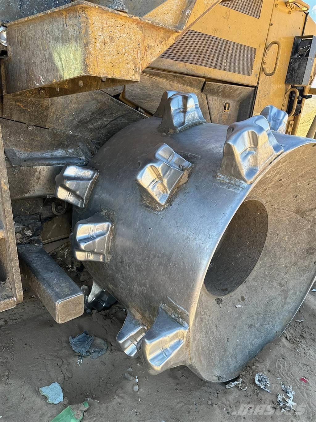 CAT 816F II Utilaje construcții - Altele