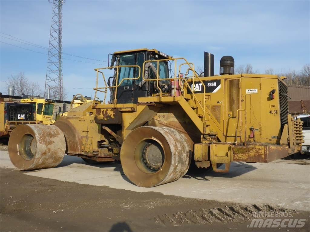 CAT 836H Utilaje construcții - Altele