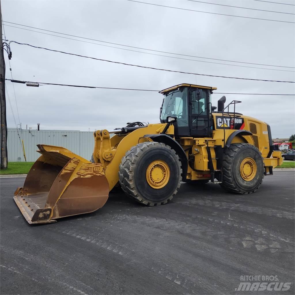 CAT 980M Incarcator pe pneuri