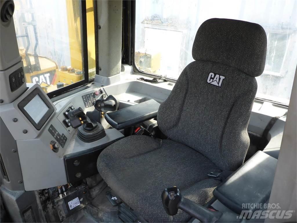 CAT D8T LGP Buldozere pe senile