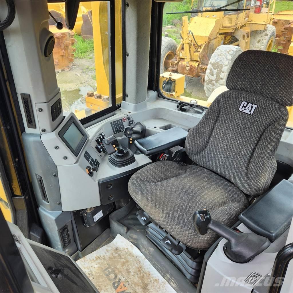 CAT D8T LGP Buldozere pe senile