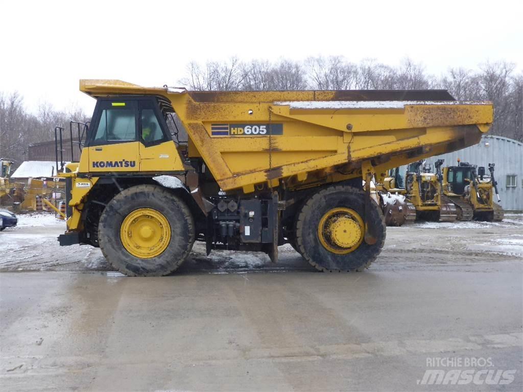 Komatsu HD605-7 Camioane cu basculante rigide