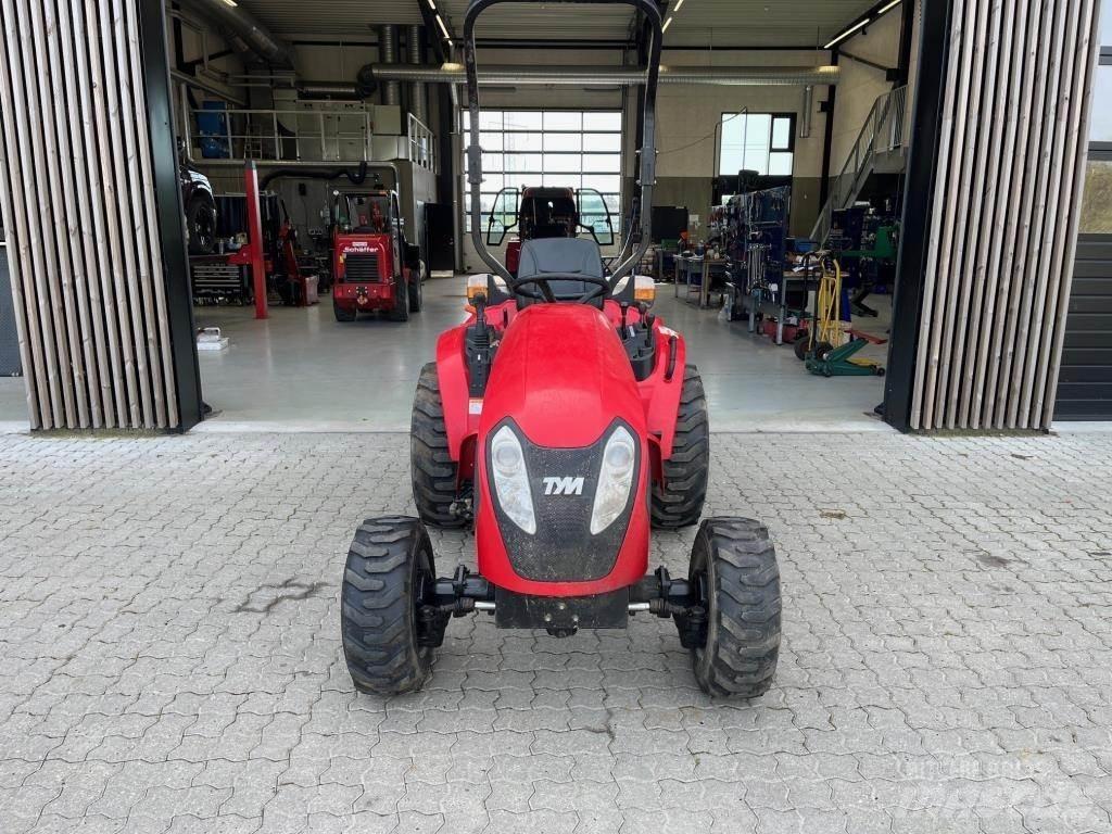 TYM T233 Tractoare compacte