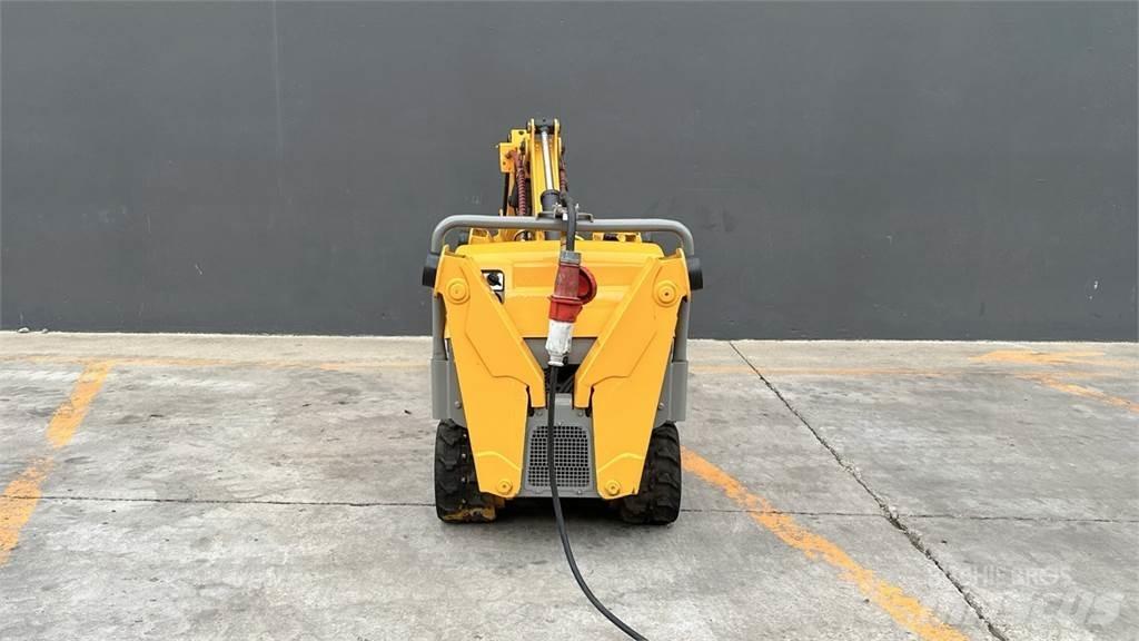 Brokk 90 Mini excavatoare < 7t