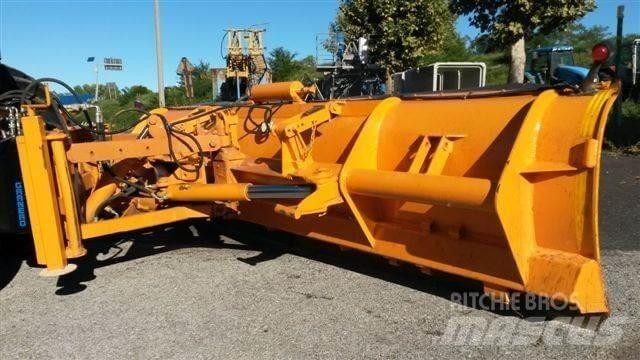 Case IH MXM190 Lame pentru dezapezire si pluguri