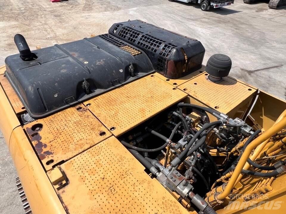 CAT 330D UHD Excavatoare pe șenile
