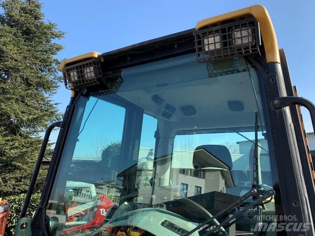 CAT 963D Incarcator pe pneuri