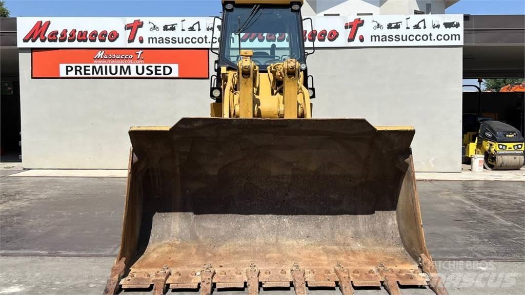 CAT 973C Incarcator pe pneuri