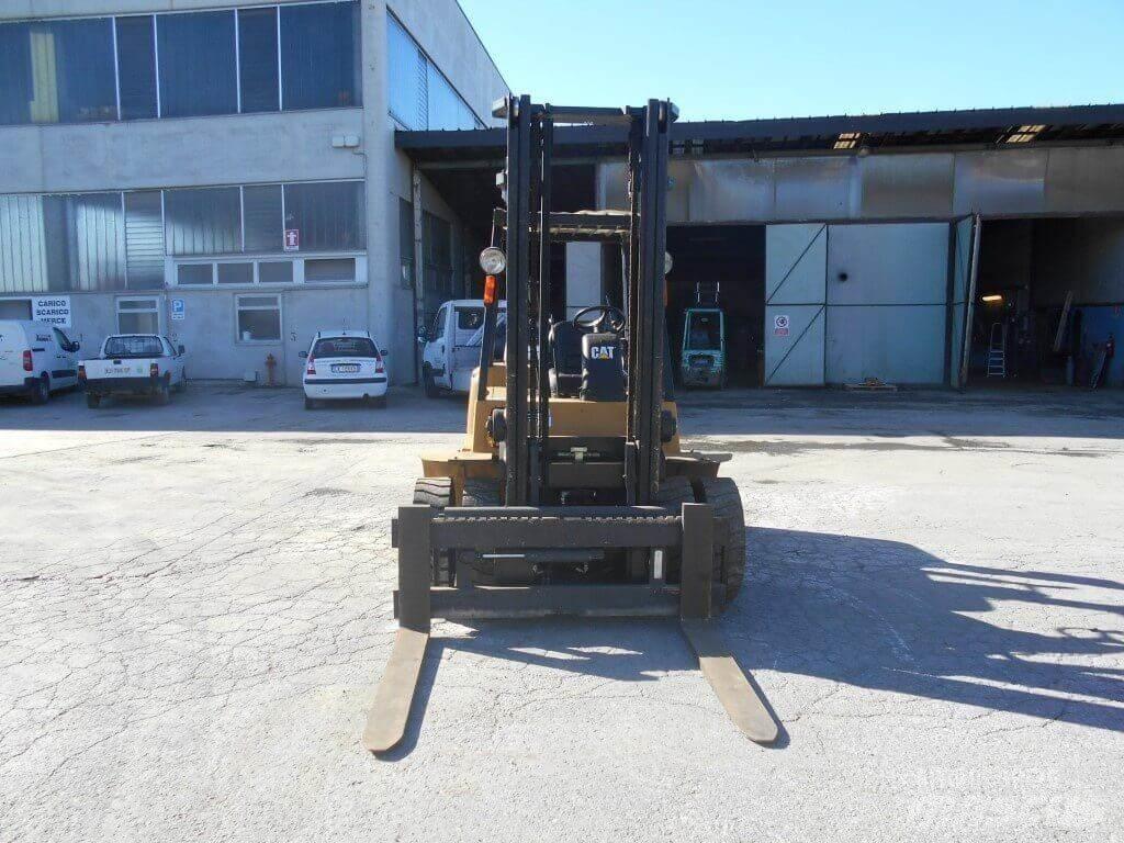 CAT DP40KL Stivuitor diesel