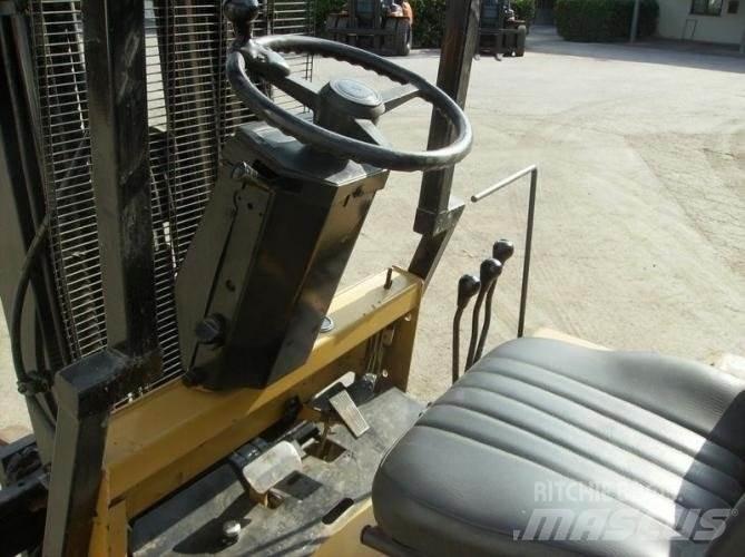 CAT EP15T Stivuitor electric