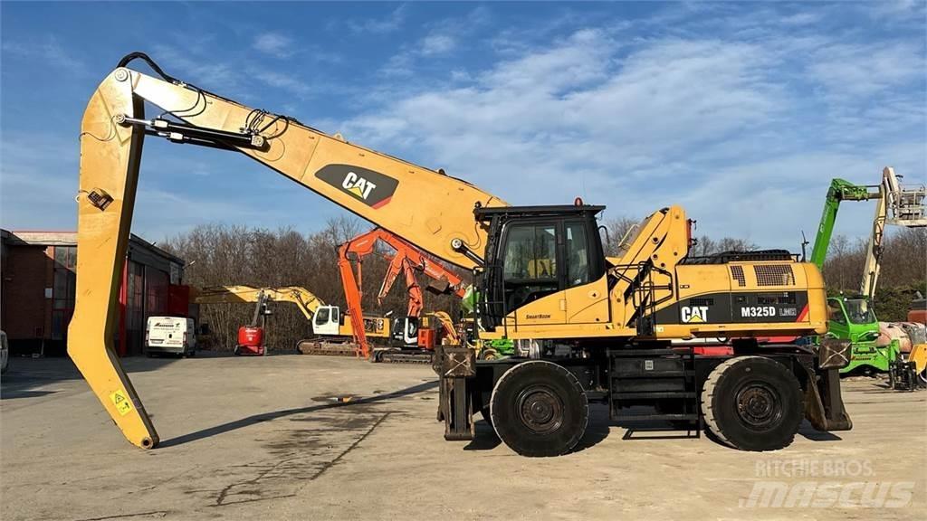 CAT M325D 4X4 Excavatoare cu roti