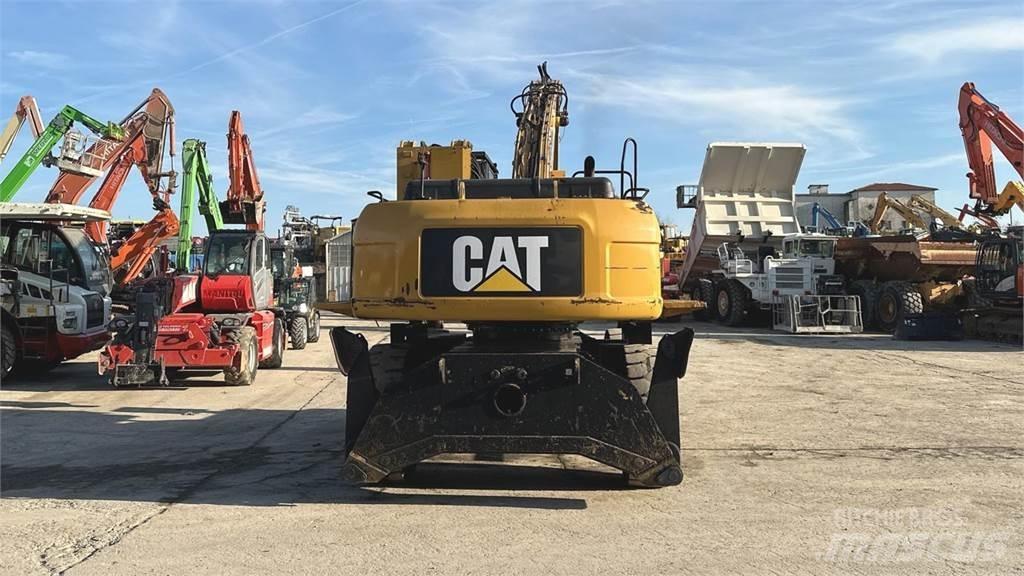 CAT M325D 4X4 Excavatoare cu roti