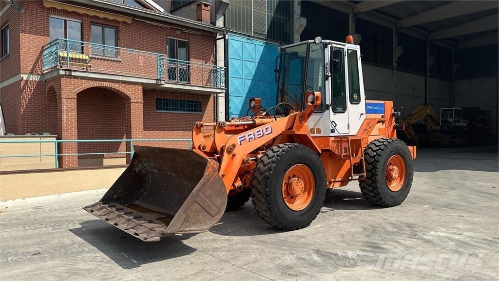 Fiat-Hitachi FR90 4X4 Incarcator pe pneuri