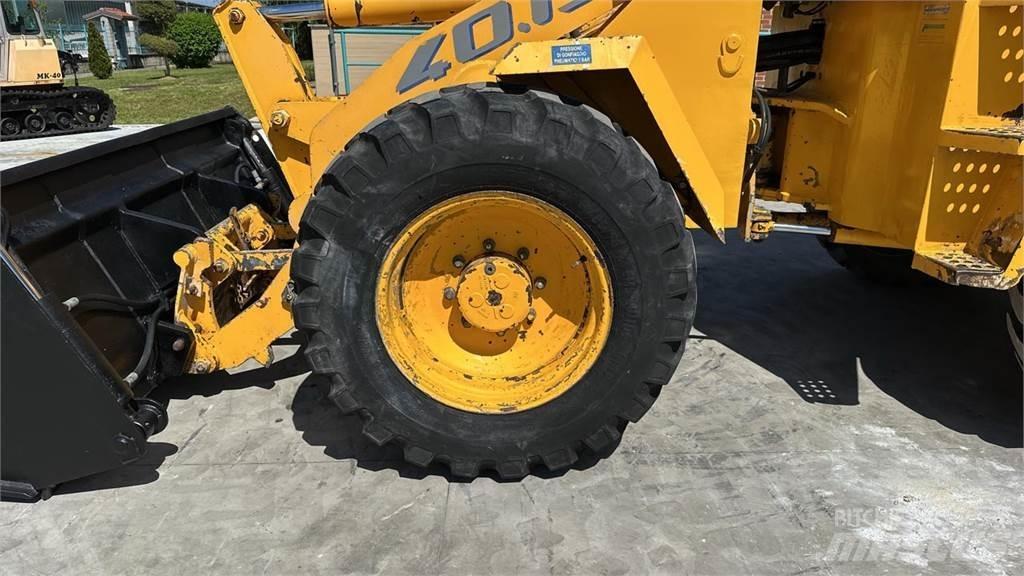 Foredil 40-13 4x4 Buldoexcavatoare