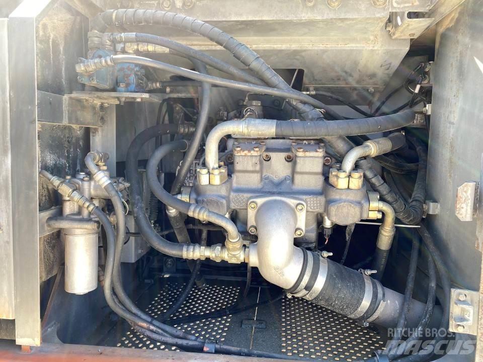 Hitachi EX230LCK Excavatoare pe șenile
