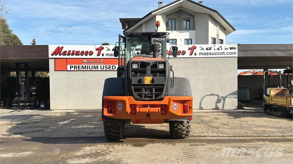 Hitachi ZW150-6 Incarcator pe pneuri