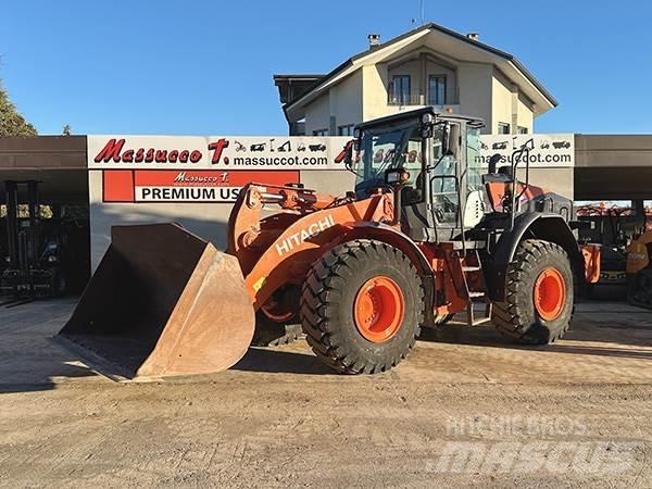 Hitachi ZW220-6 Incarcator pe pneuri