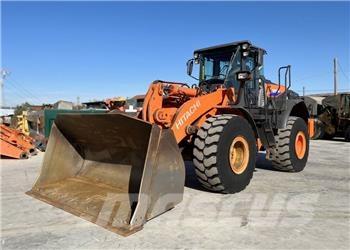 Hitachi ZW250-6 Incarcator pe pneuri