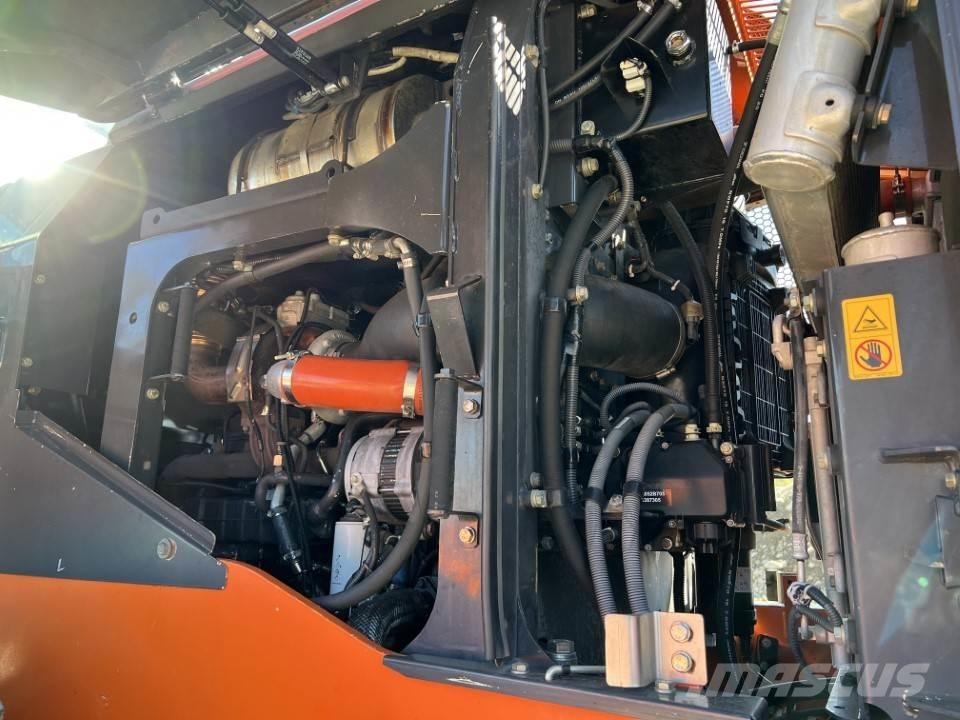 Hitachi ZW250-6 Incarcator pe pneuri
